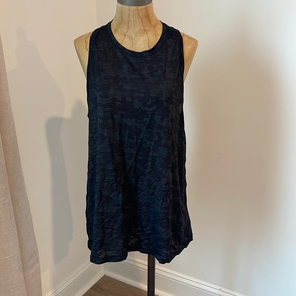 Lululemon - Black Camo Tank - Size 10